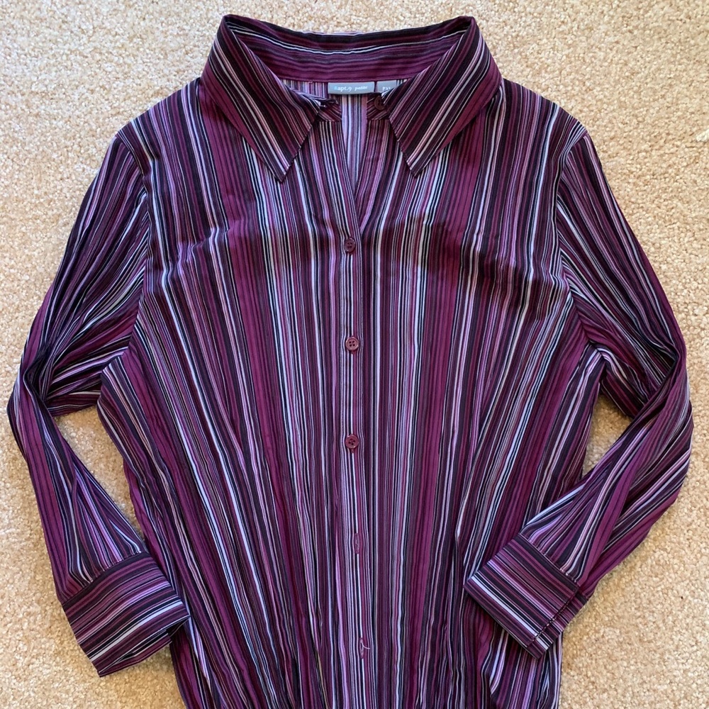 Womens Petite Blouse open cuffs